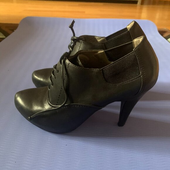 Genuine Leather Black Booties - Picture 3 of 11